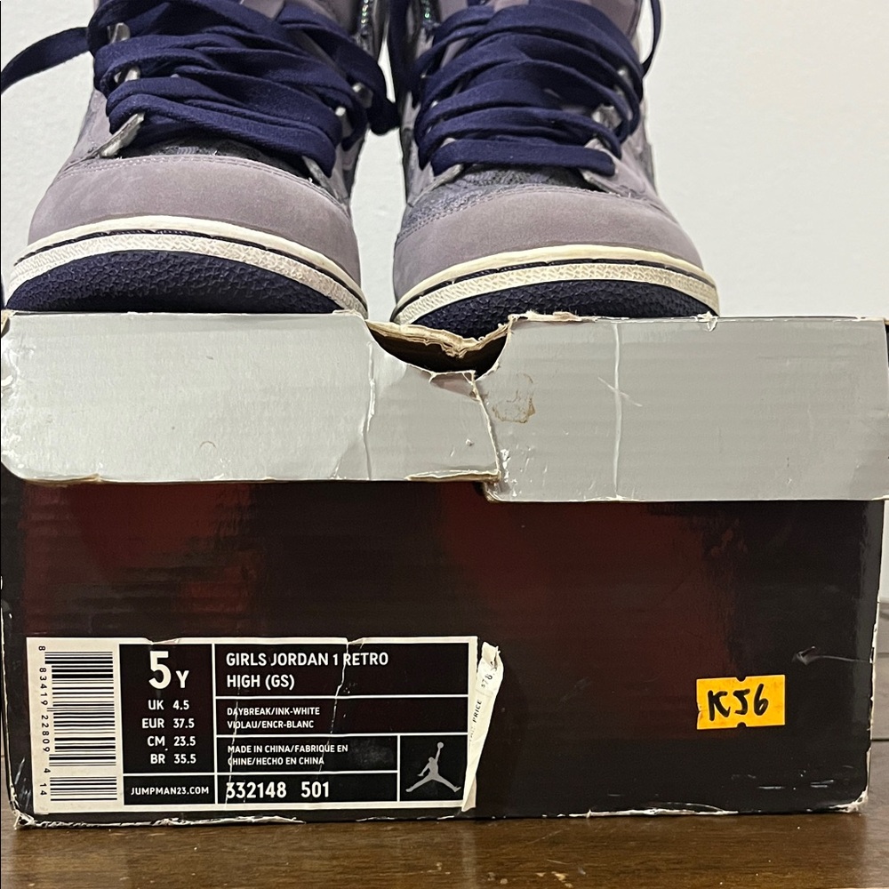 2010 Air Jordan 1 retro  Purple High Sneakers - Picture 9 of 10